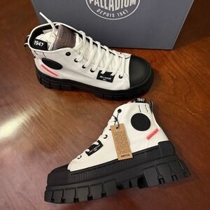 NIB – Palladium (Size 6)Women's Revolt Hi TX Platform Shoes – Star White
